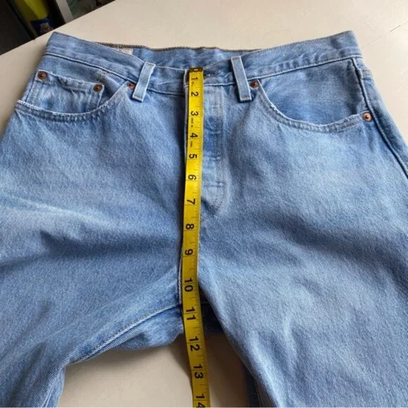 Levis Premium 501 Original Fit Jean Light Wash Size 27x30 100% Cotton Button Fly - Picture 11 of 16